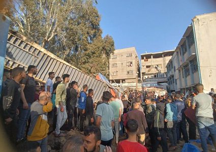 مجزرة دامية تستهدف نازحين في مخيم البريج .. شهداء ومصابون بحالةٍ حرجة