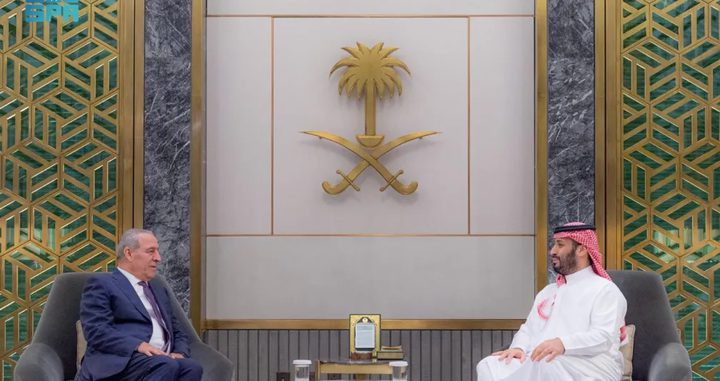 حسين الشيخ يبحث مع بن سلمان بالسعودية تطورات الأوضاع في فلسطين