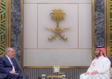 حسين الشيخ يبحث مع بن سلمان بالسعودية تطورات الأوضاع في فلسطين