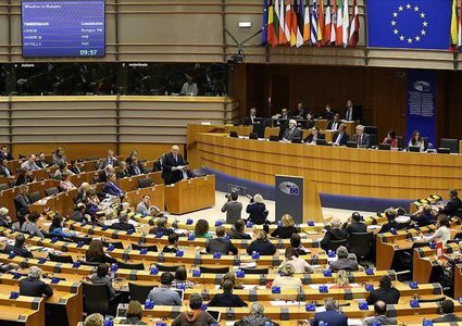قرار غير ملزم لدول اوروبا .. البرلمان الأوروبي يجمد المنحة المالية للسلطة