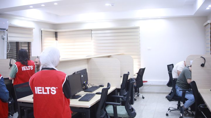 جامعة النجاح الوطنية تعقد أول جلسة لامتحان IELTS الدولي في حديقة النجاح للابتكار