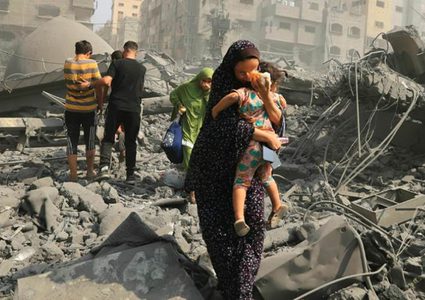 3 شهداء ومصابون في قصف الاحتلال خيمة تؤوي نازحين غرب مدينة غزة