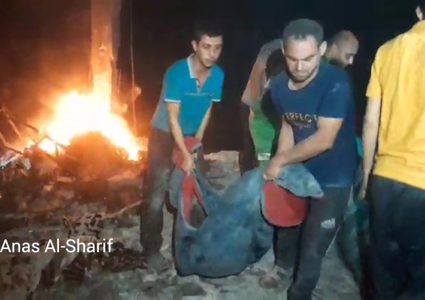 مجزرة مروعة في جباليا , أكثر من 18 شهيدا من بينهم أطفال ونساء في قصف اسرائيلي استهدف منزلا فجر اليوم.