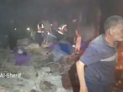 مجزرة مروعة في جباليا , أكثر من 18 شهيدا من بينهم أطفال ونساء في قصف اسرائيلي استهدف منزلا فجر اليوم.