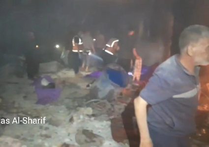 مجزرة مروعة في جباليا , أكثر من 18 شهيدا من بينهم أطفال ونساء في قصف اسرائيلي استهدف منزلا فجر اليوم.