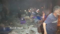 مجزرة مروعة في جباليا , أكثر من 18 شهيدا من بينهم أطفال ونساء في قصف اسرائيلي استهدف منزلا فجر اليوم.