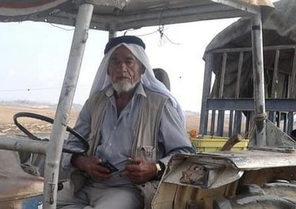 إصابة مسن في هجوم لمستوطنين جنوب الخليل