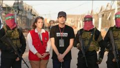 جيش الاحتلال يعلن تسلم الأسير عيدان ألكسندر ويقول أنه بصحة جيدة