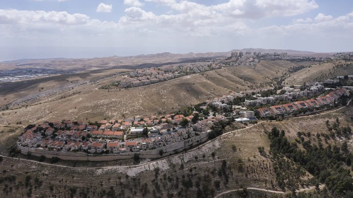 قانون إسرائيلي يتيح للمستوطنين شراء أراض داخل المدن الفلسطينية