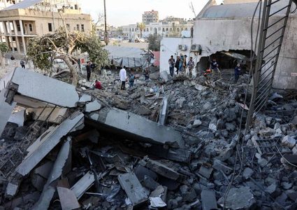 شهداء وجرحى في غارات للاحتلال على المستشفى الأوروبي ومحيطه بخان يونس