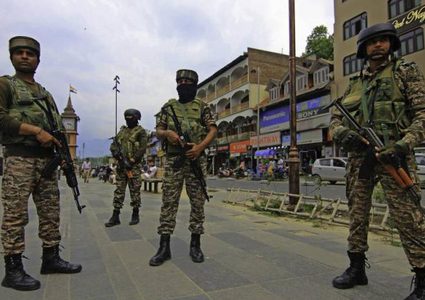 اتفاق بين باكستان والهند على تمديد وقف إطلاق النار