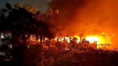 50 شهيدا منذ فجر اليوم .. الاحتلال يحرق نازحين بمركز إيواء في غزة