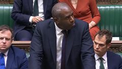 بريطانيا تعلق مفاوضات التجارة الحرة مع إسرائيل وتستدعي سفيرتها