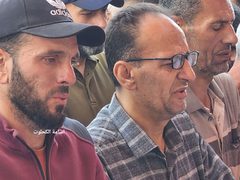 وداع وتشييع 30 شهيدا ارتقوا في مجازر الاحتلال التي ارتكبها بحق العائلات وسط قطاع غزة فجر اليوم.