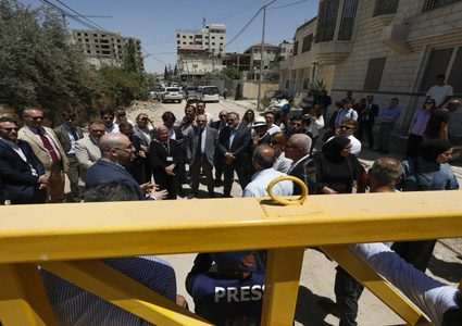 الاتحاد الأوروبي يدعو لمحاسبة المسؤولين عن استهداف الوفد الدبلوماسي في جنين