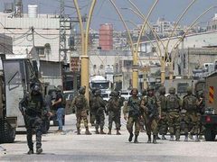 الاحتلال يقتحم عدة أحياء بمدينة الخليل وبلدة دير سامت جنوبا