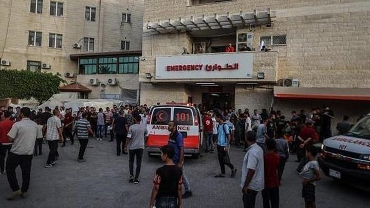 مستشفى العودة بغزة يناشد المؤسسات الأممية التدخل لإخماد حريق اندلع بمستودع