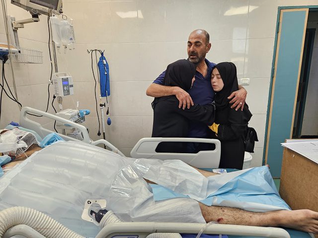 غزة: طبيبة تفجع بـ9 من أطفالها خلال عملها الإنساني
