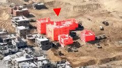 القسام تكشف عن عملية مركبة .. تفجير منزل تحصنت به قوات الاحتلال في القرارة