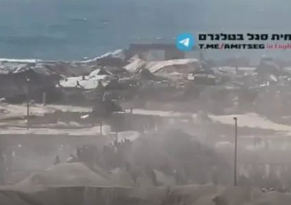 جيش الاحتلال يزعم: لم نطلق النار من الجو على مركز توزيع المساعدات في غزة