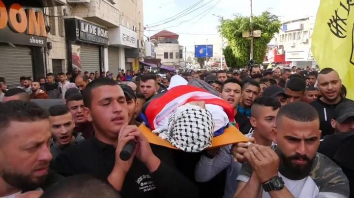 نابلس: تشييع جثمان الشهيد محمود الخراز إلى مثواه الأخير
