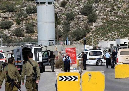 الاحتلال يشدد إجراءاته العسكرية غرب سلفيت ويغلق مداخل بلدات وقرى المحافظة