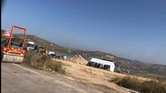 مستوطنون يقيمون بؤرة استيطانية شمال رام الله