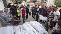 9 شهداء بينهم الصحفي معتز رجب في قصف إسرائيلي على قطاع غزة