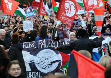 300 كاتب فرنسي: ما يحدث في غزة "إبادة جماعية" ونطالب بوقف فوري لإطلاق النار