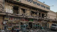 إعلام العبري ينشر للمرة الأولى بعض الأماكن التي تضررت من ضربات صواريخ حزب الله شمال فلسطين المحتلة.