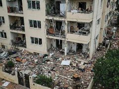 إعلام العبري ينشر للمرة الأولى بعض الأماكن التي تضررت من ضربات صواريخ حزب الله شمال فلسطين المحتلة.