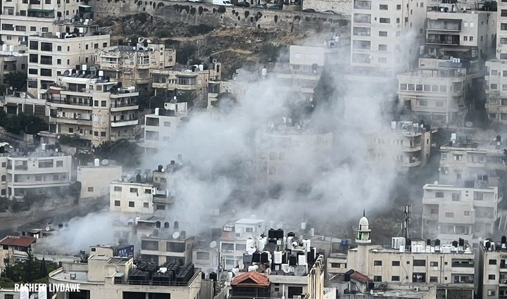 نابلس: الاحتلال يفجر منزل الشهيد جعفر منى