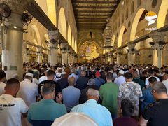 45 ألفا يؤدون صلاة الجمعة في المسجد الأقصى