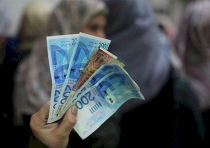 المالية: نعمل على تأمين دفعة للموظفين قبل عيد الأضحى