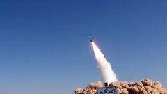 صاروخ يمني يغلق مطار اللد مجدداً ويطلق الإنذارات في "تل أبيب"