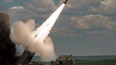 جيش  الاحتلال الإسرائيليّ يعلن مهاجمة صواريخ باللاذقية