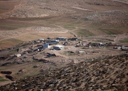 الاحتلال يعلن قرية خلة الضبع بمسافر يطا "منطقة عسكرية مغلقة"