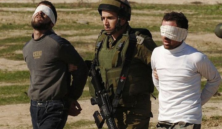 الاحتلال يعتقل شقيقين من مسلية