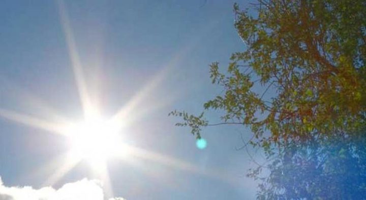 الطقس: أجواء غائمة جزئيا ومعتدلة والحرارة أدنى من معدلها العام بقليل