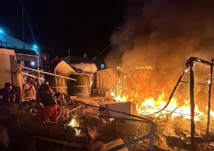 شهداء وجرحى بقصف خيمة تؤوي نازحين غربي خان يونس