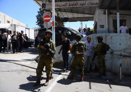 الاحتلال يقتحم مدرسة التحدي في طوباس