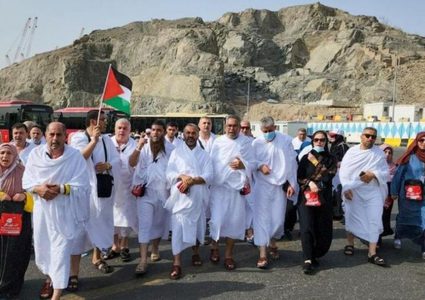 الاوقاف: جميع حجاج فلسطين على عرفات وهم بخير