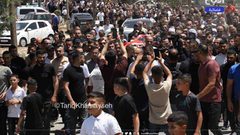 جانب من تشييع شهيد لقمة العيش مصطفى الطل بمدينة الظاهرية جنوب الخليل