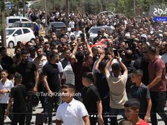 جانب من تشييع شهيد لقمة العيش مصطفى الطل بمدينة الظاهرية جنوب الخليل