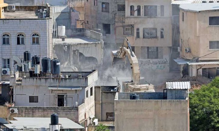 الاحتلال يواصل هدم المنازل في مخيم طولكرم لليوم الـ133 للعدوان