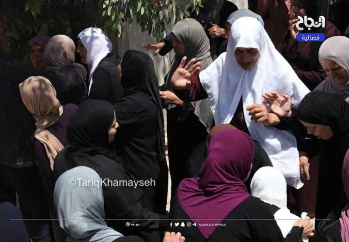 جانب من تشييع شهيد لقمة العيش مصطفى الطل بمدينة الظاهرية جنوب الخليل