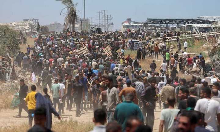 الأونروا : جياع بغزة أُجبروا على الزحف وسط إطلاق نار إسرائيلي كثيف