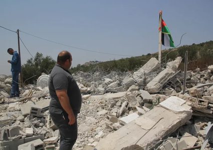 الاحتلال يوزع إخطارات بهدم ووقف بناء في كفر قدوم شرق قلقيلية