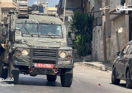 اقتحام منطقة كروم عاشور المحيطة في البلدة القديمة وسط نابلس.