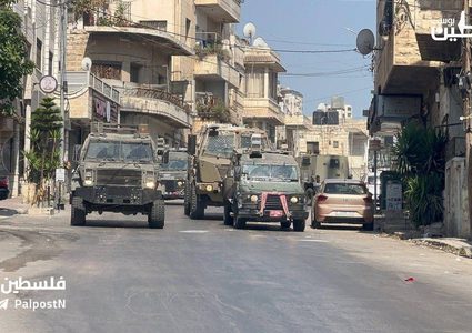 اقتحام منطقة كروم عاشور المحيطة في البلدة القديمة وسط نابلس.